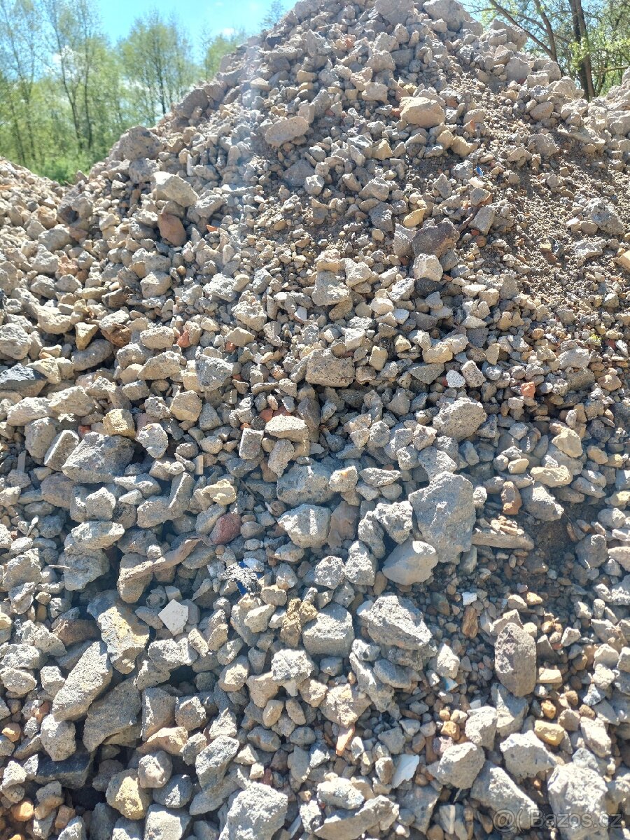 Betonovy recyklat
