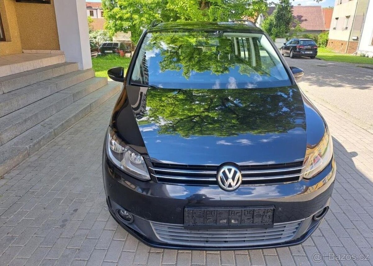 Volkswagen Touran 1,6 Comfortline nafta manuál 77 kw