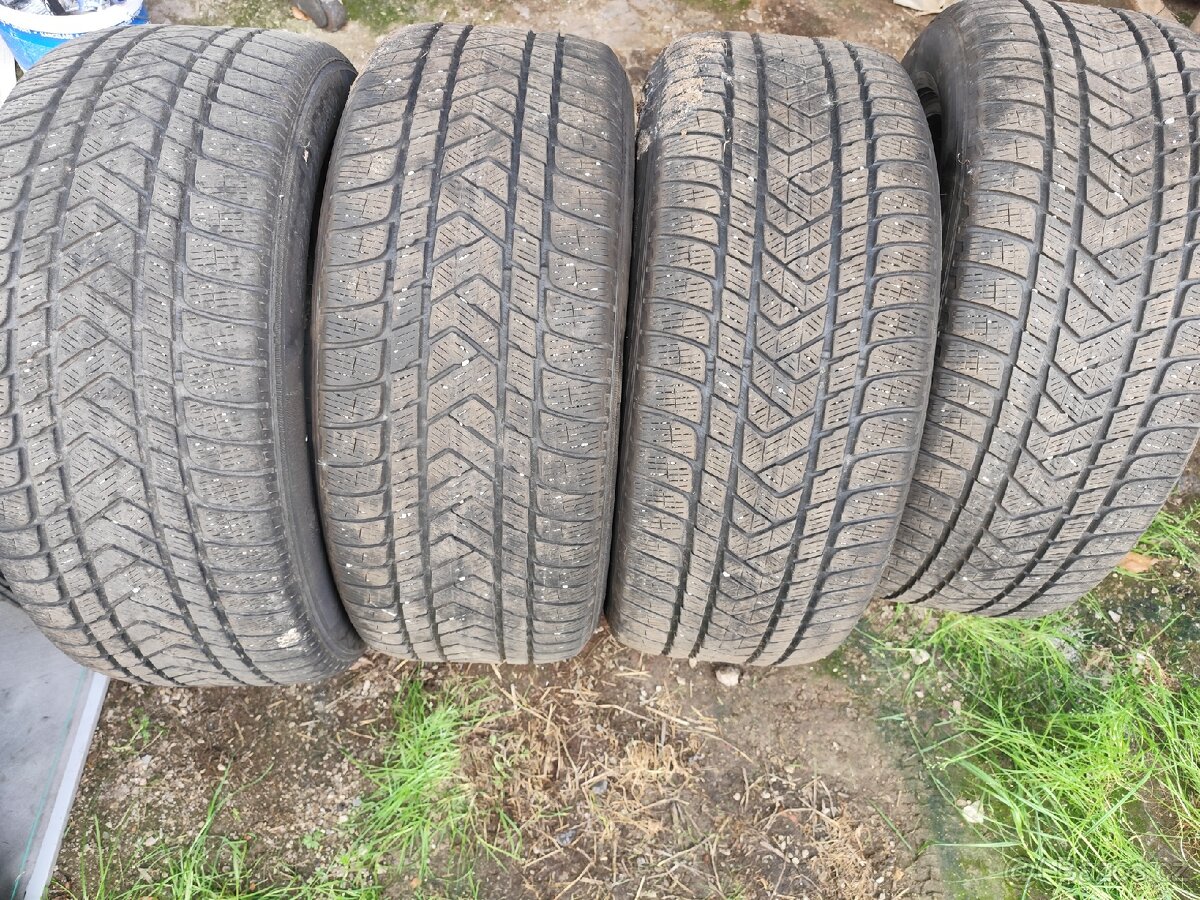 Zimní pneu 275/50 R20