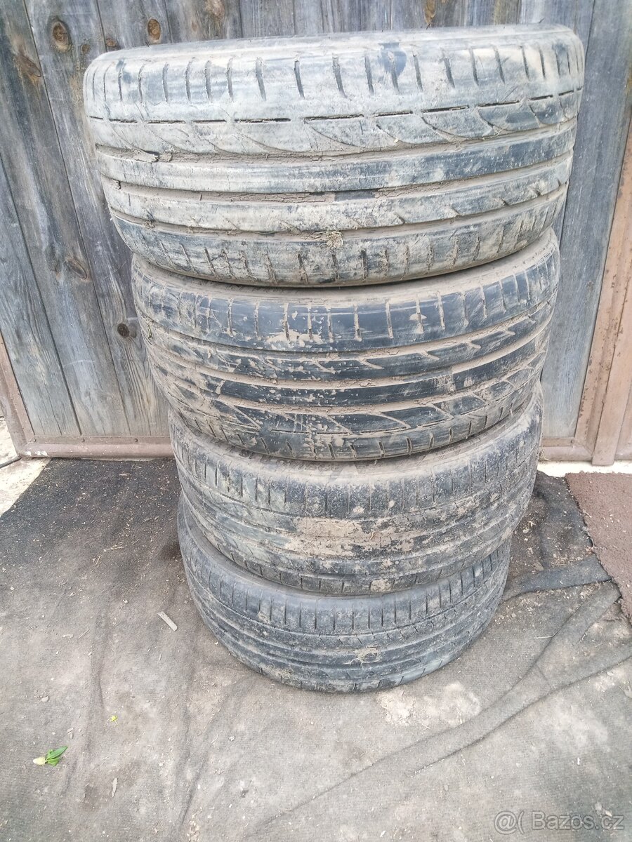 Pneumatiky 225/40 r18
