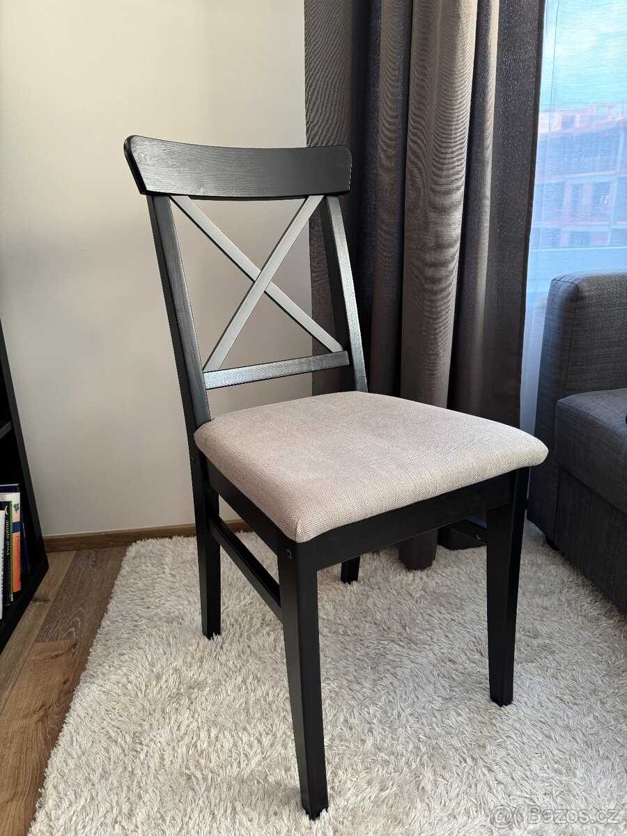 Černá židle Ingolf Ikea