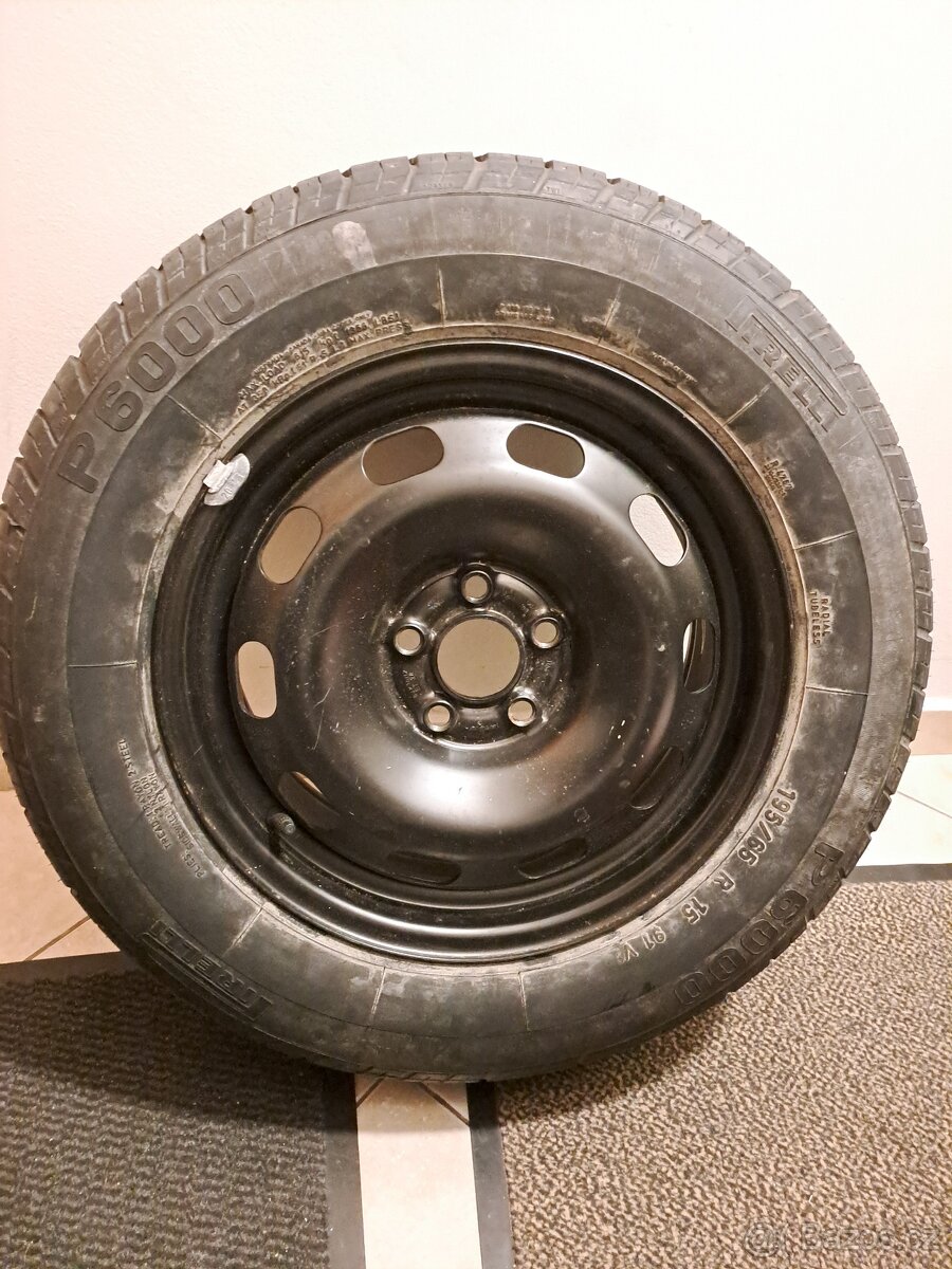 Kolo / disk a pneumatika Pirelli 195 / 65 / R15
