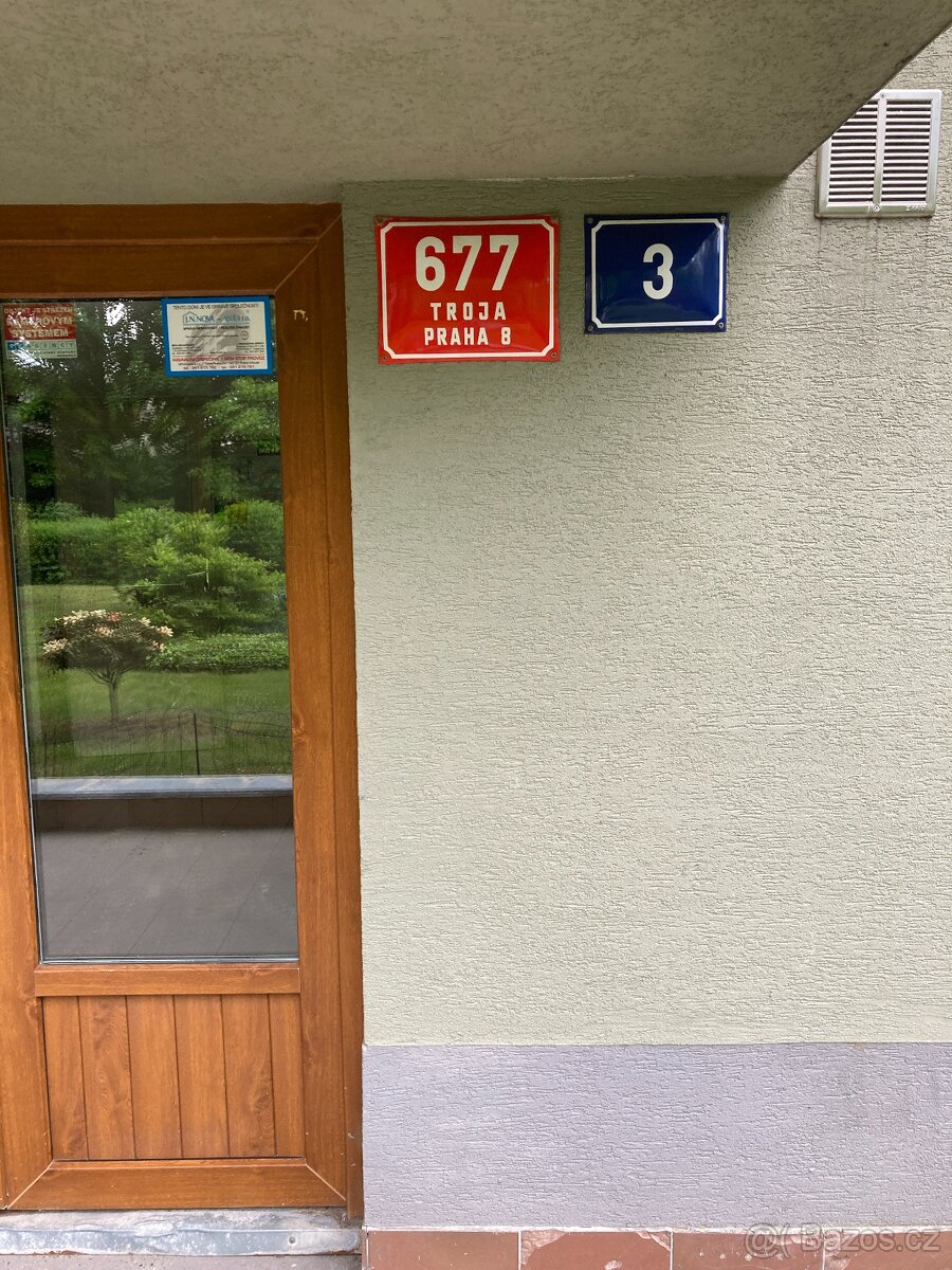 Pronajem garazoveho stani Praha 8