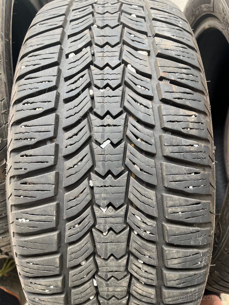 Sava zimní 215/55R16