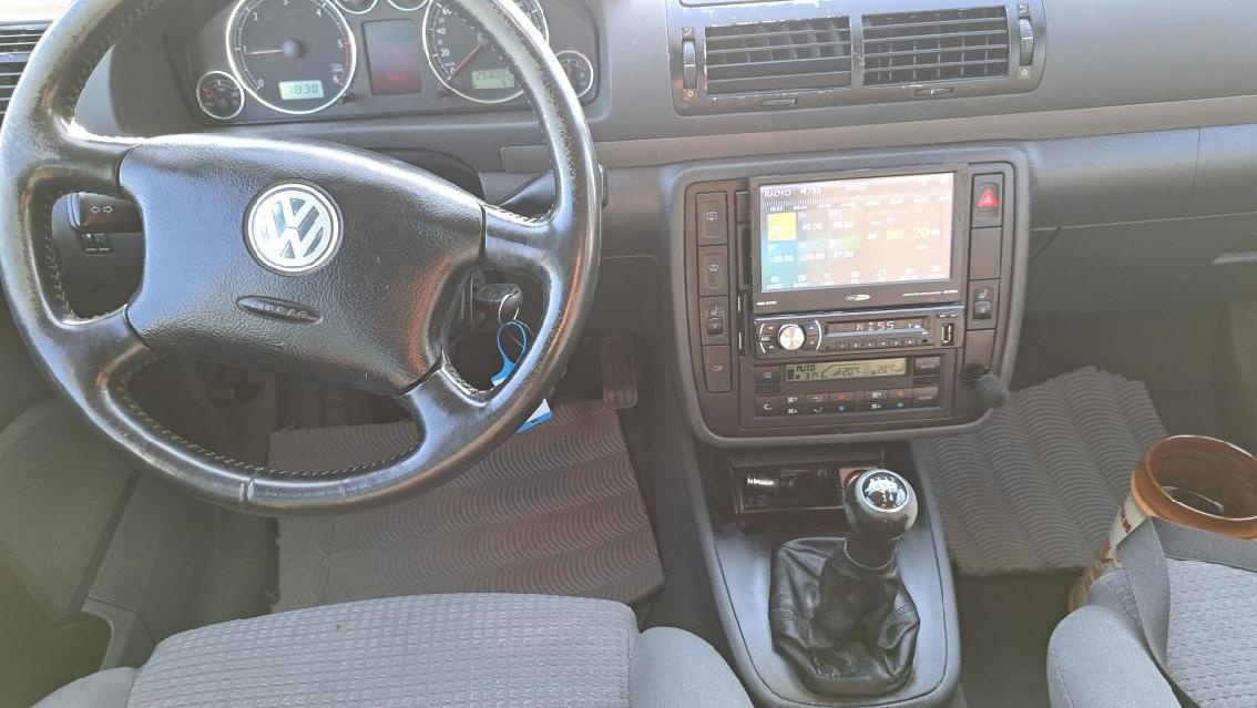Autorádio Caliber RMD 575BT + LCD MONITOR OPĚRKY HLAVY