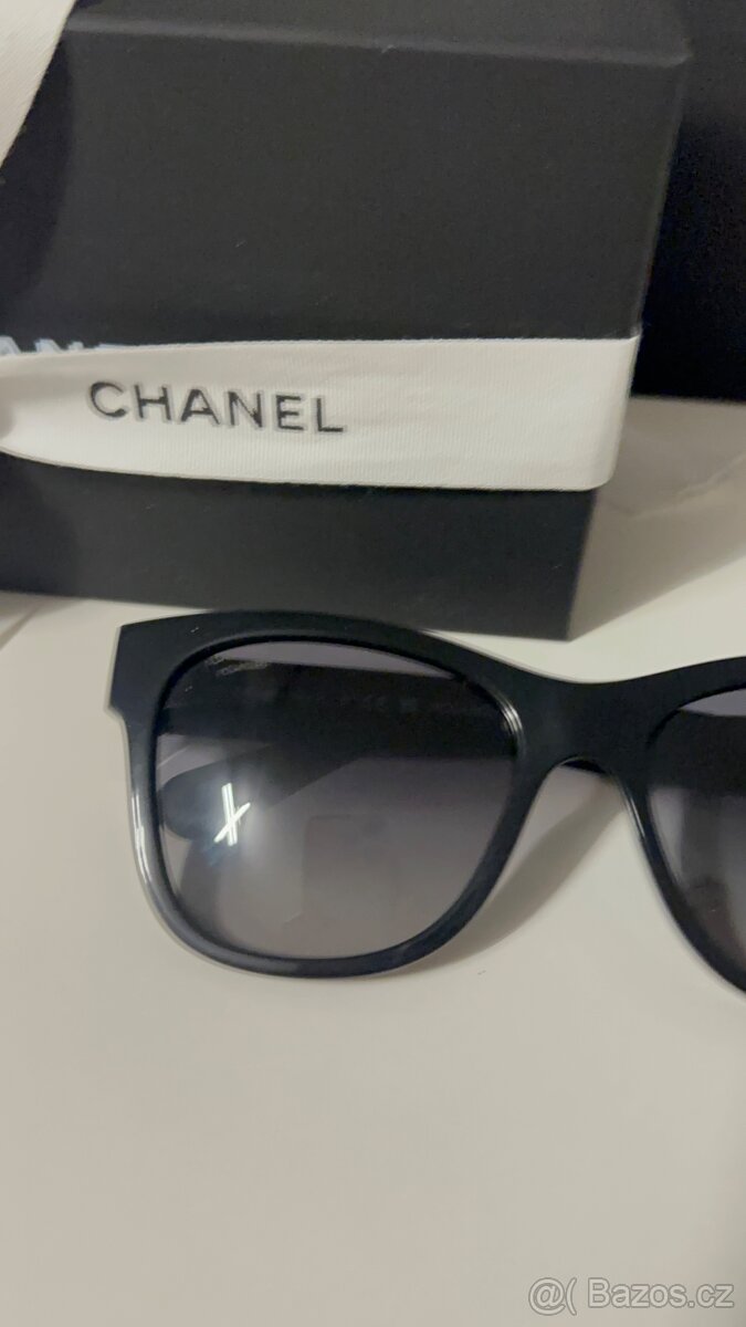 Sluneční brýle Chanel