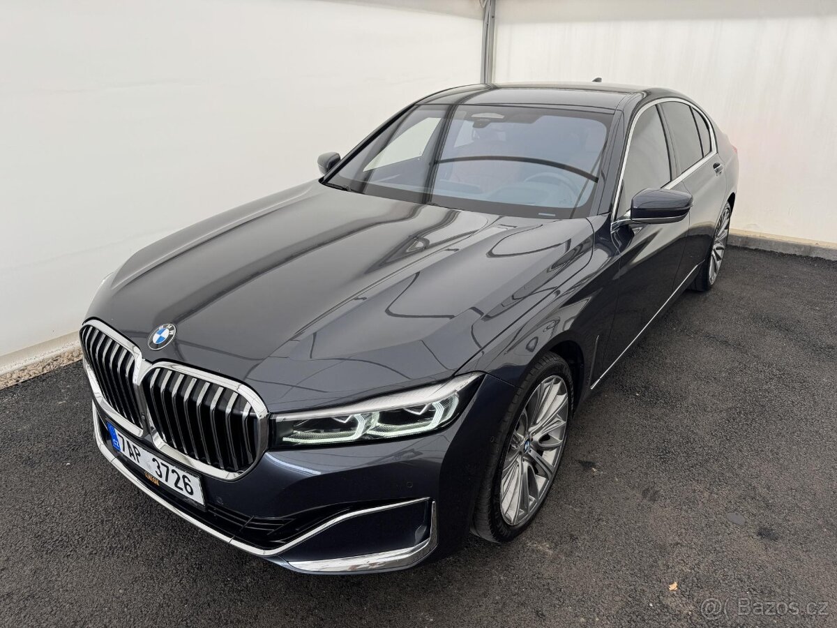 BMW Řada 7, 750i 4x4 1-MAJ DPH Výbava
