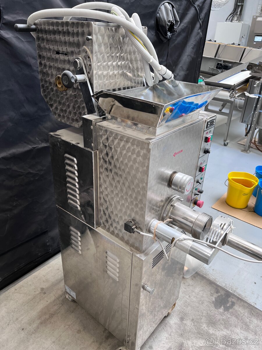 Vyrobnik testovin, stroj na vyrobu testovin + sušárna