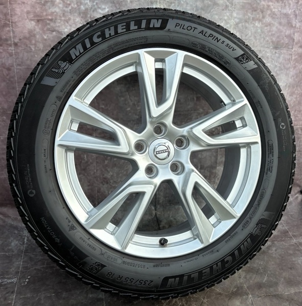 Originální Alu kola Volvo XC40,V90 CC 235/55/18 DOT24