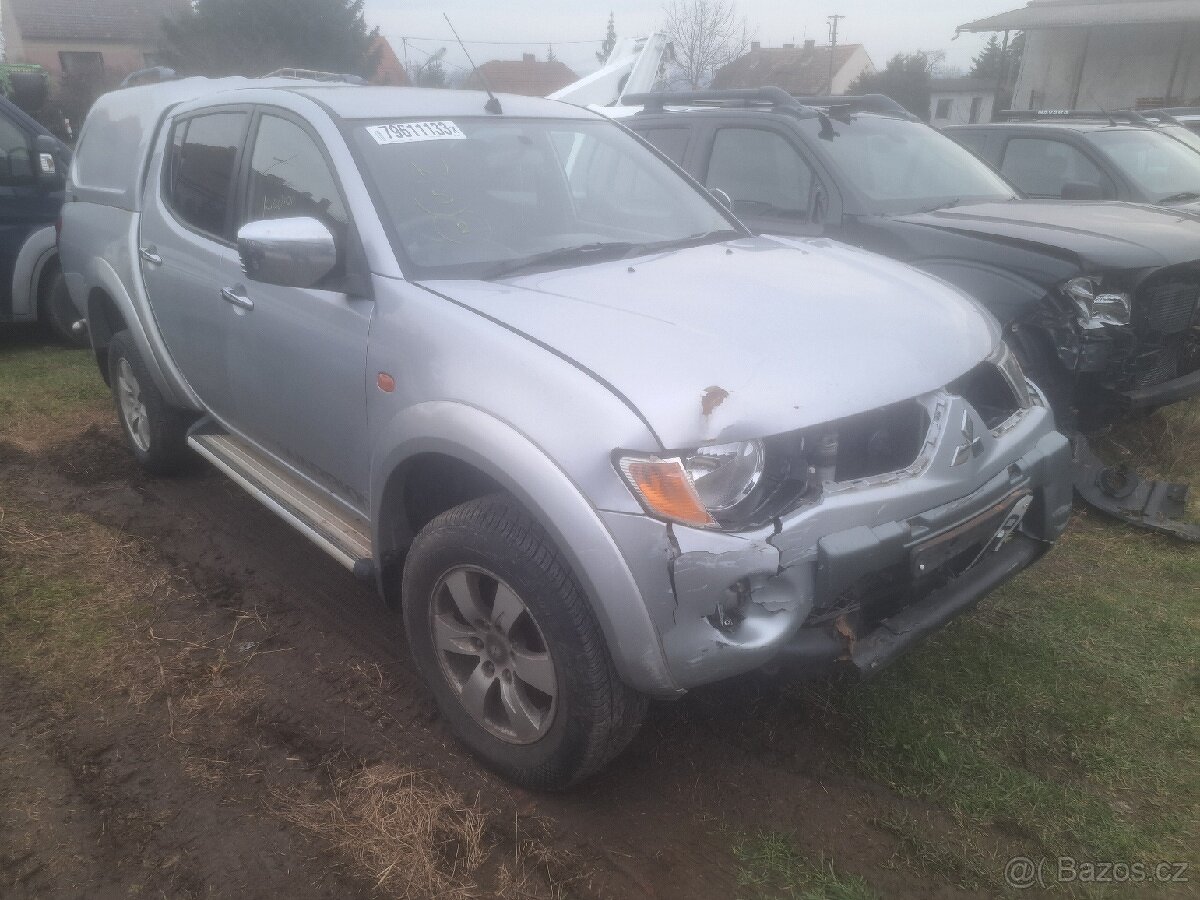 MITSUBISHI L200 DÍLY