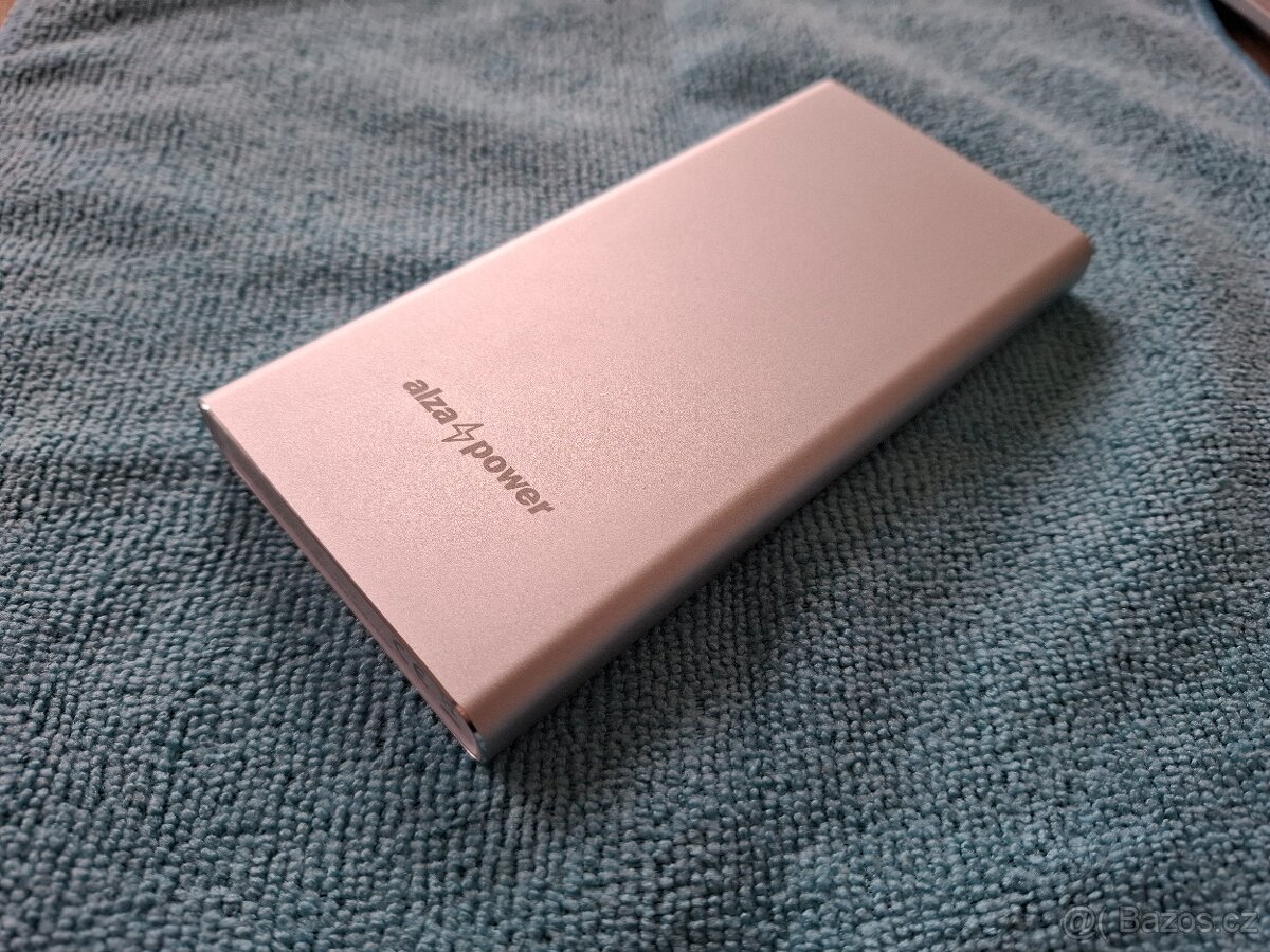 Power Bank METAL 10 000 mAh (ve stříbrné barvě) (powerbanka)