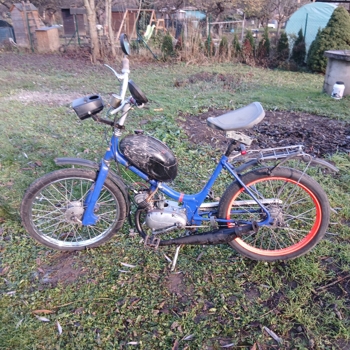 Stadion s upraveným motorem