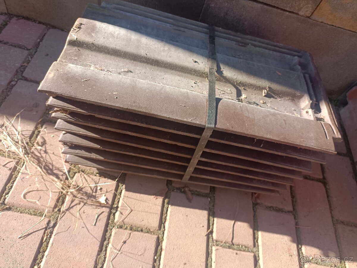 Pálená střešní taška