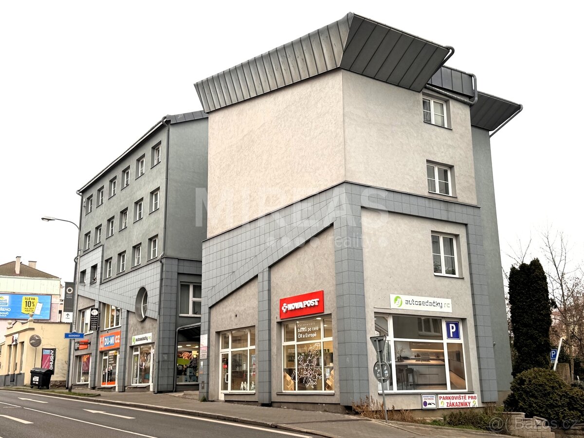 Mladá Boleslav, pronájem bytu 1+kk, 35 m2 s garážovým stáním