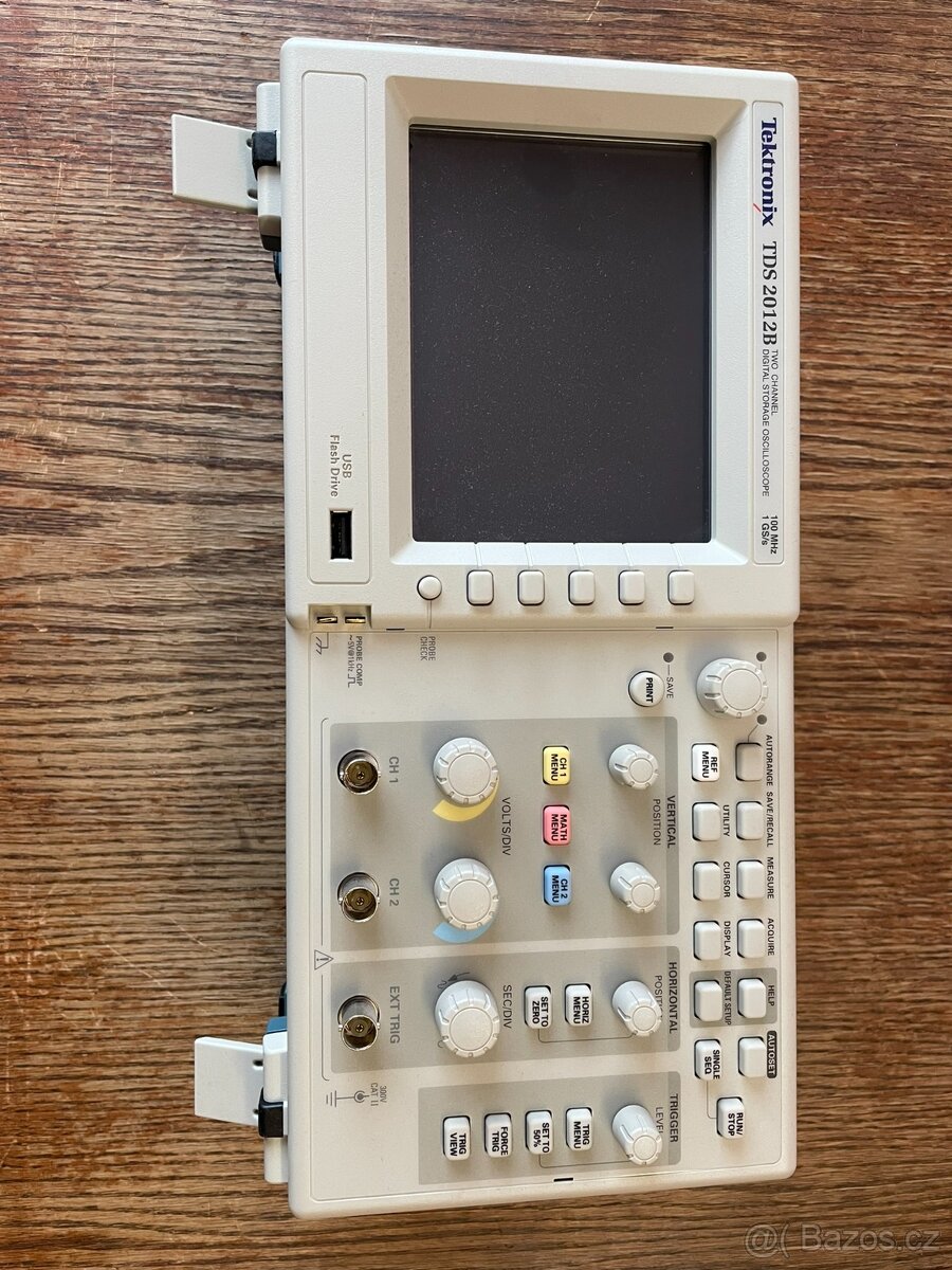 Tektronix TDS 2012B osciloskop