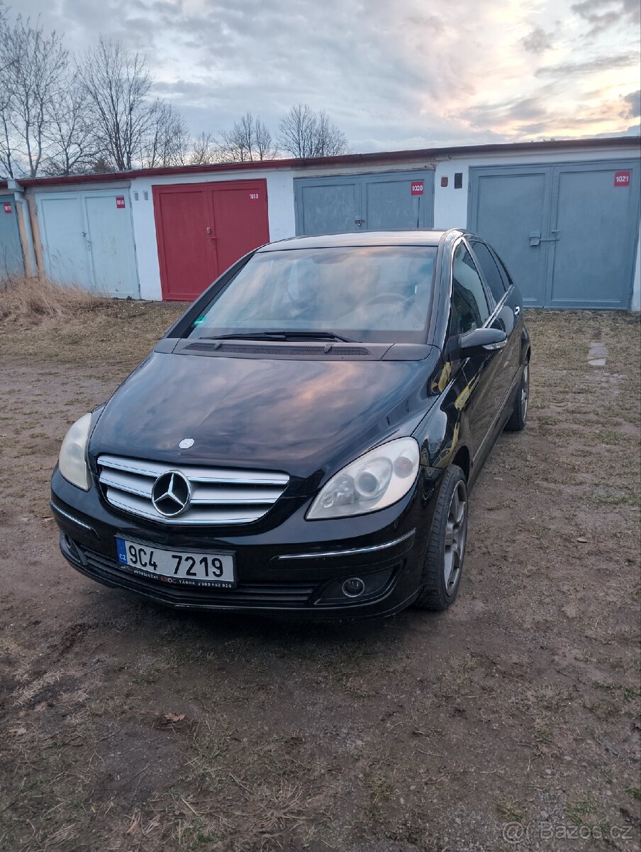 Mercedes Benz B 170