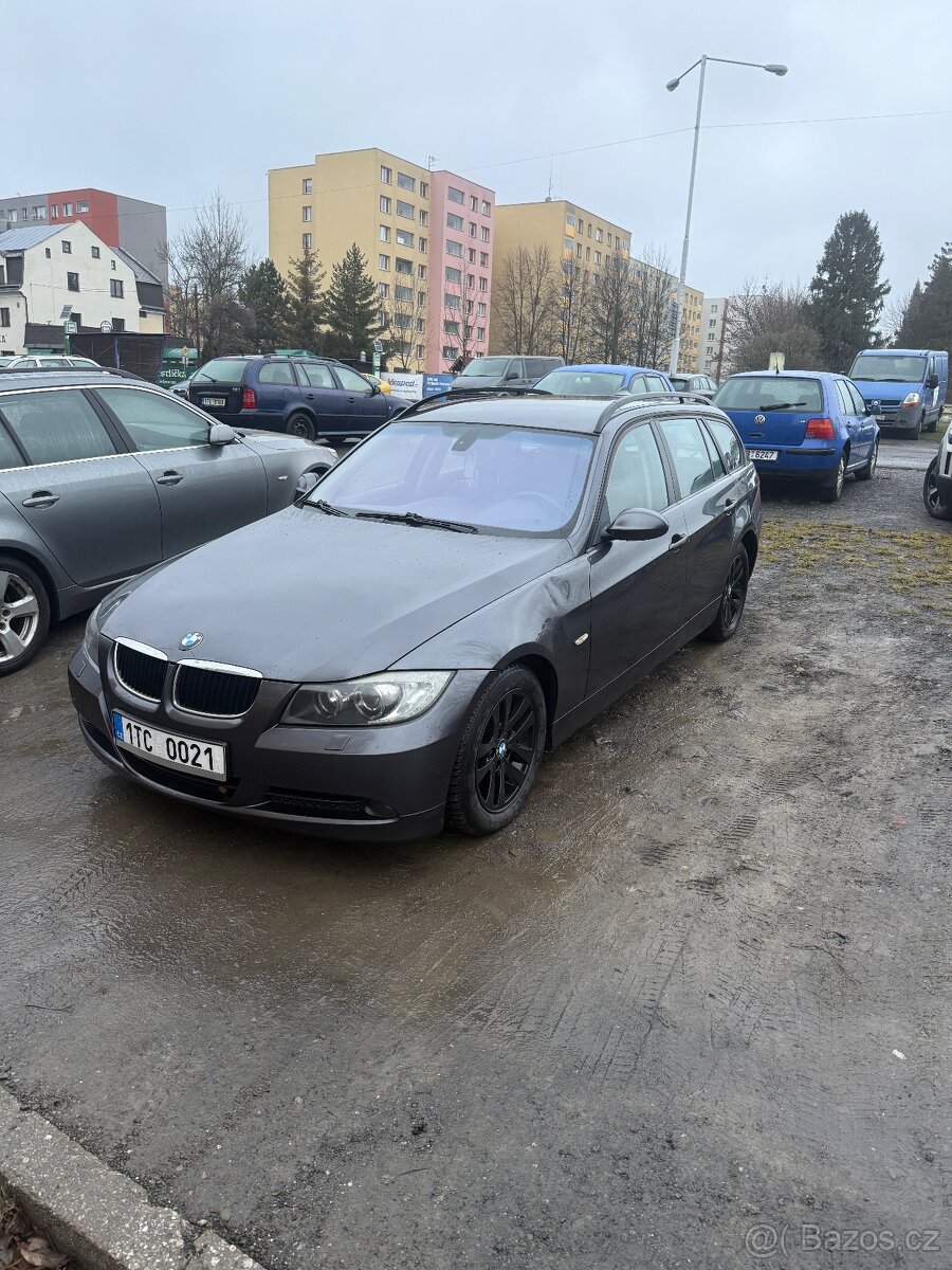 BMW e91 320i 125kw