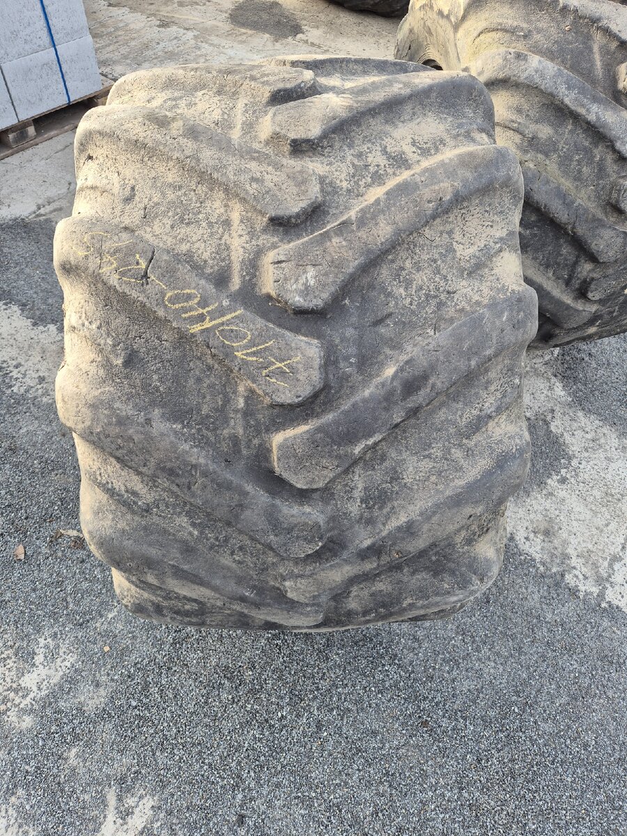 Alliance Forestar 334 LS2 710/40 R24.5 / 20PR / 163 A8