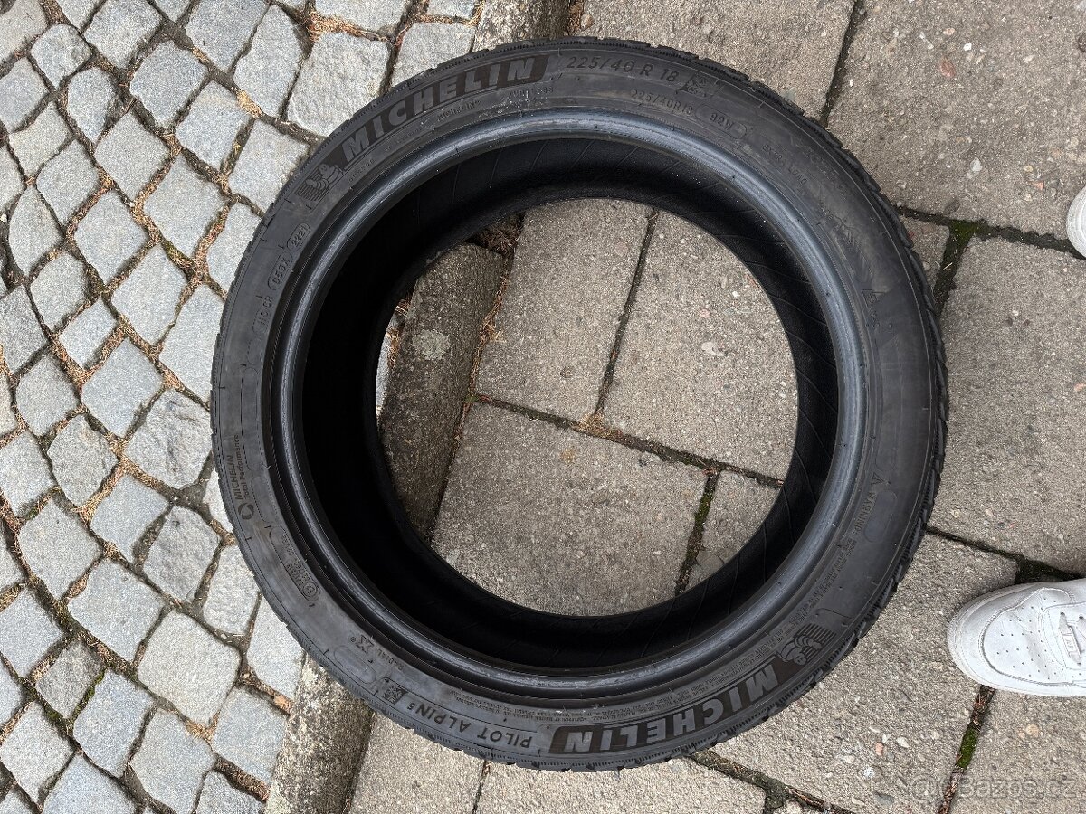 Pneu 225/40 r18 zimní Michelin pilot alpin 5