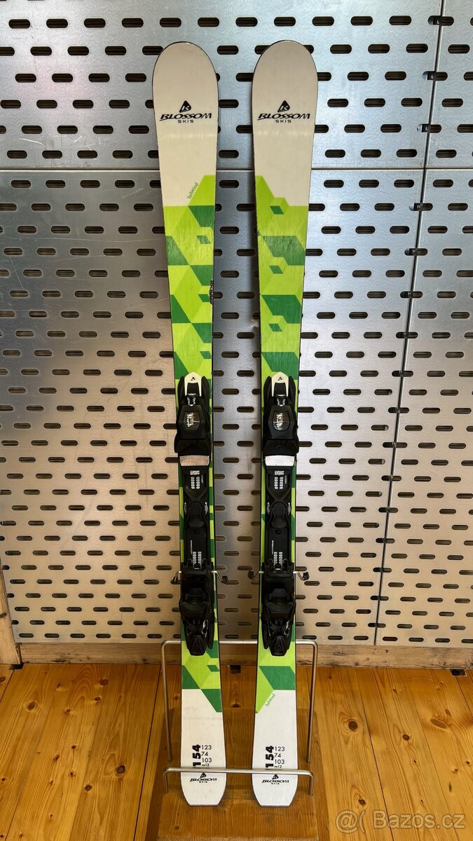 BLOSSOM TAIL WIND AM 154 cm + VIST SPEEDCOM VSP412