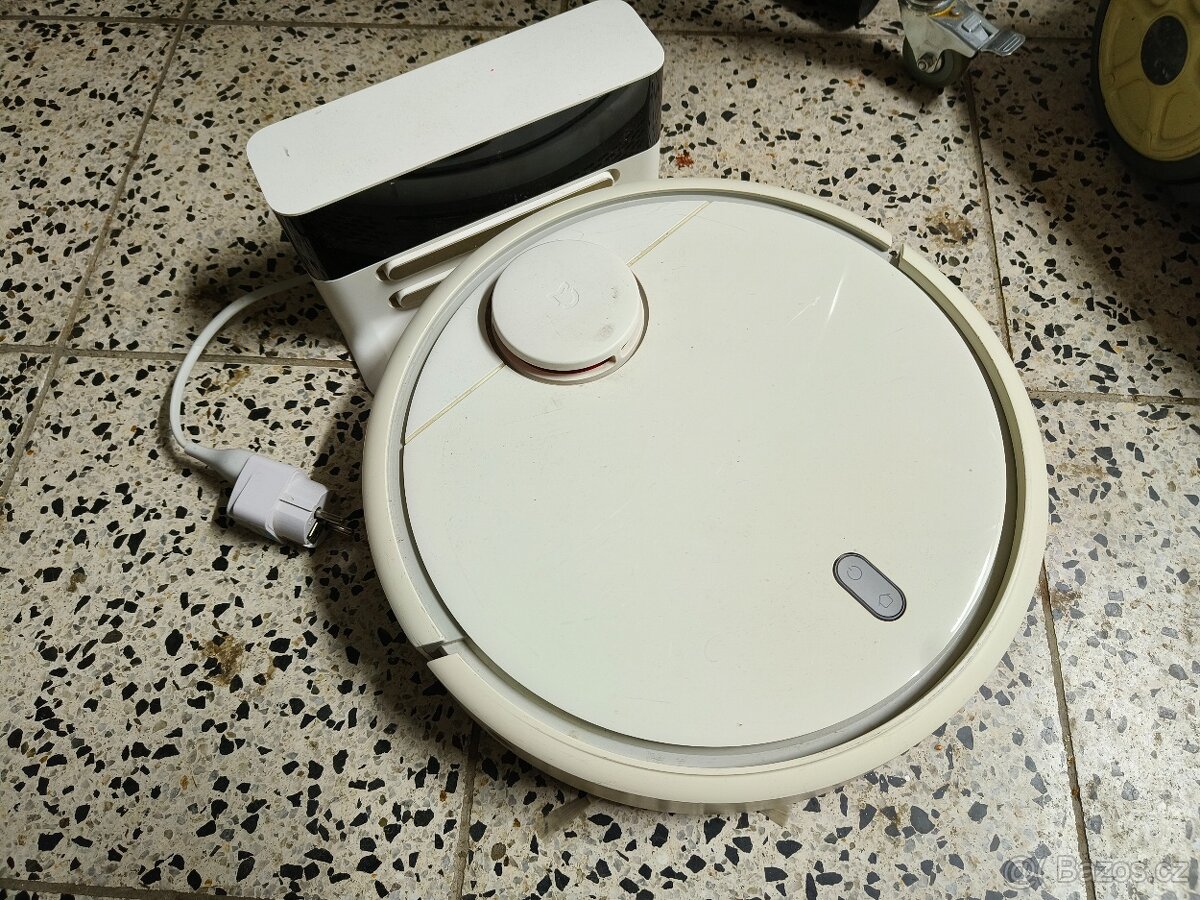 Xiaomi MI robot vacuum robotický vysavač