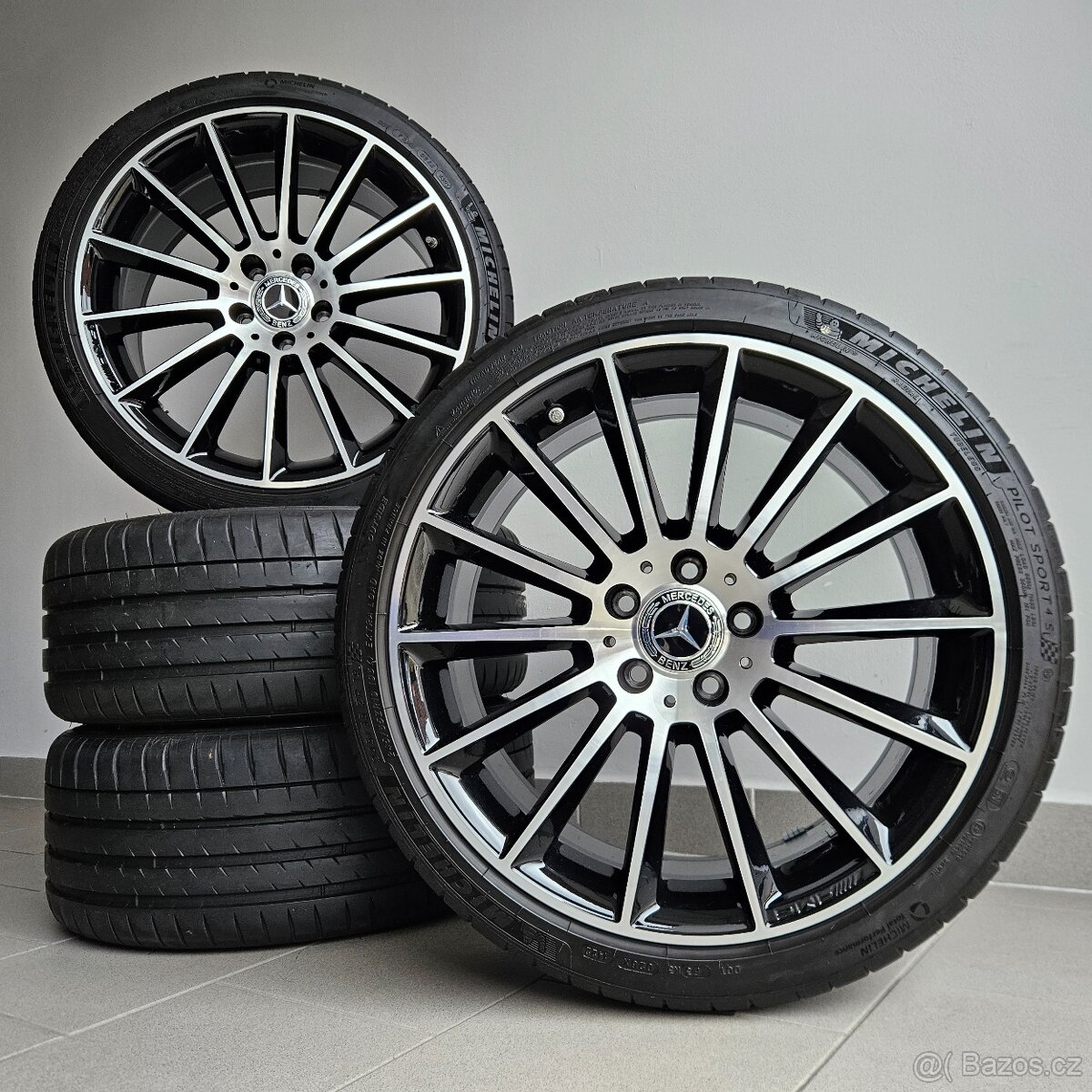 Orig. Mercedes AMG 5x112 Letní 245/35/19 - Zánovní