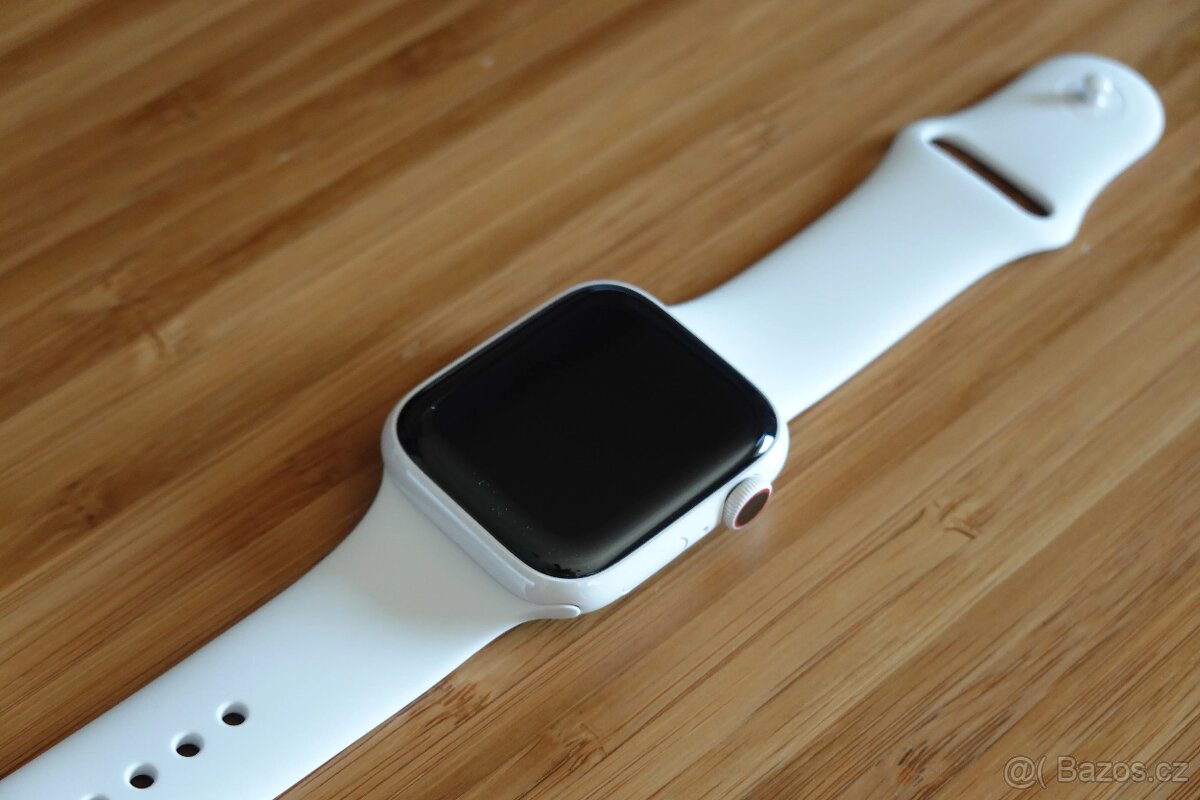 Apple Watch 5 Ceramic Edition - jediné v ČR na prodej