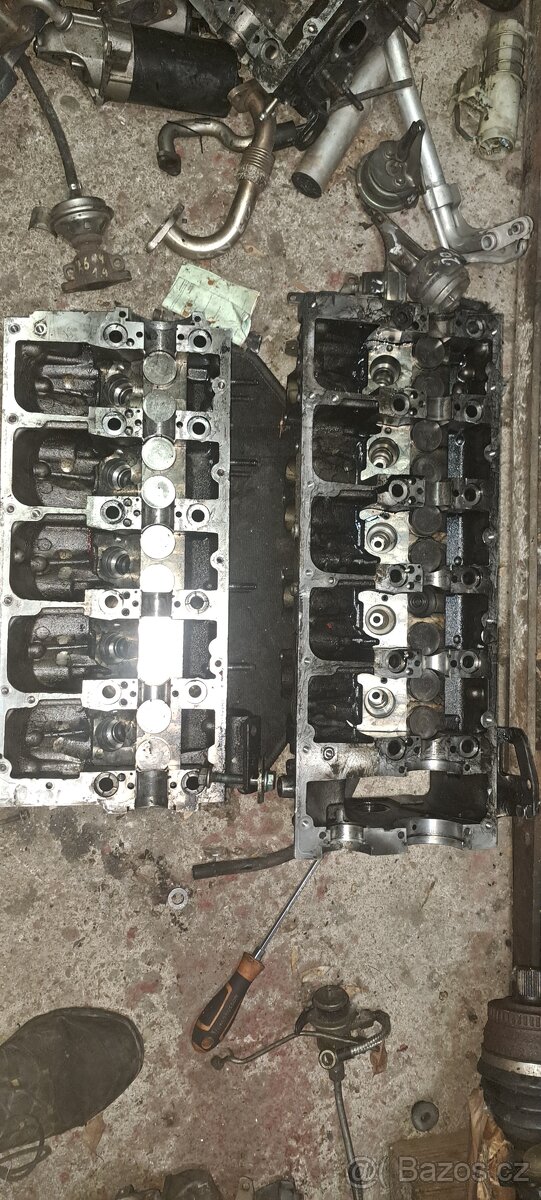 Hlava valcu motoru Vw Touare V10 AYH