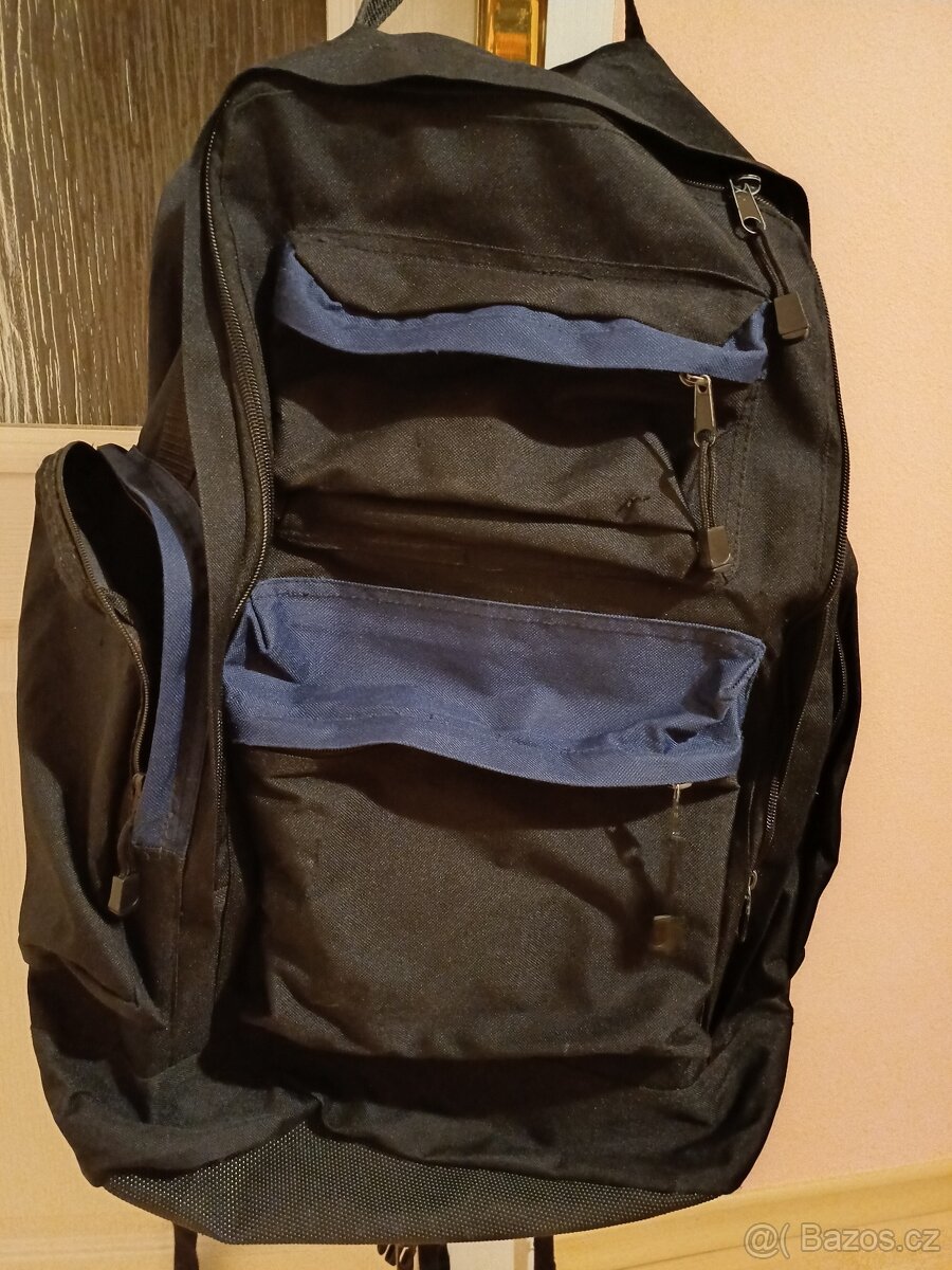Trekový batoh