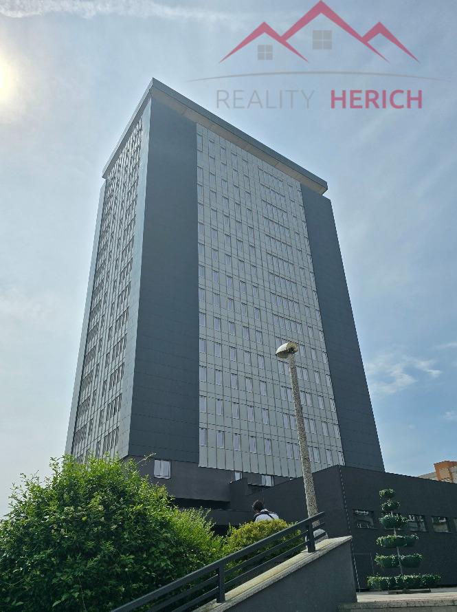 Pronájem bytu 1+kk, rekonstrukce, 35 m2, Žižkovo náměstí - A