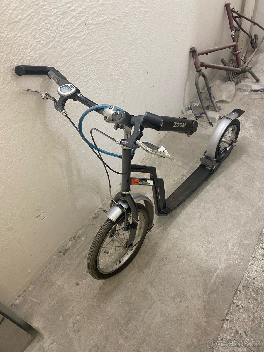 Retro koloběžka Mibo