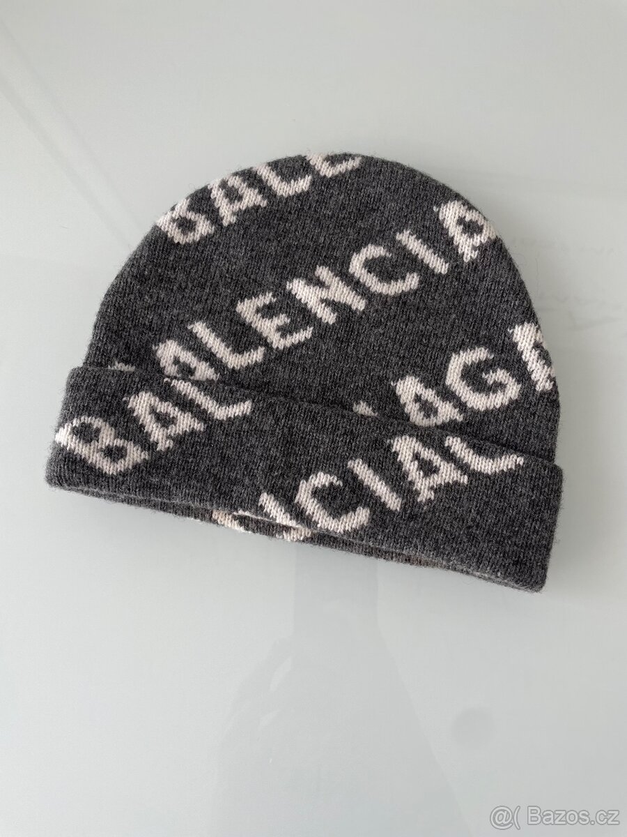 Balenciaga zimní čepice