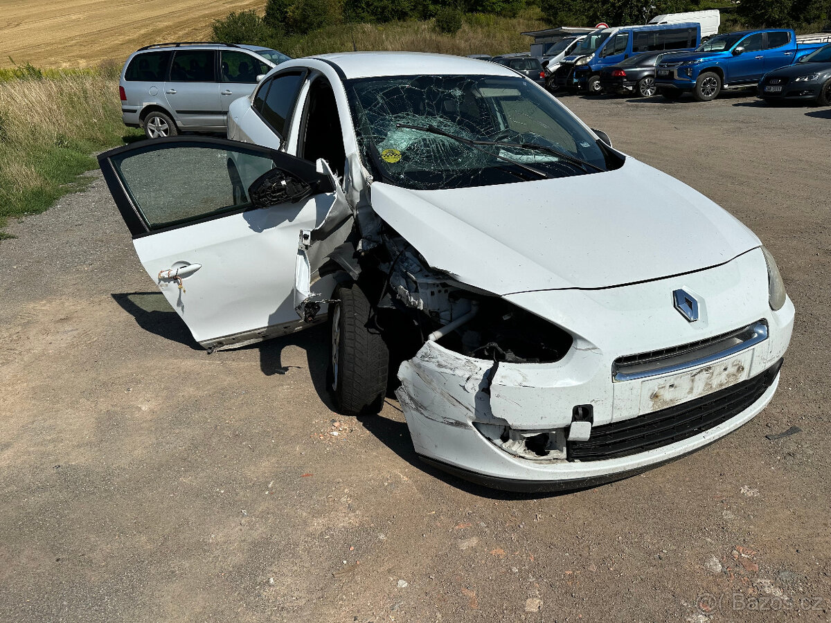 Renault Fluence rok 2010 náhradní díly