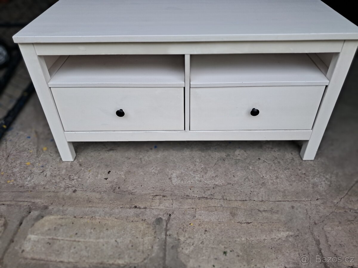 Ikea TV stolek Hemnes