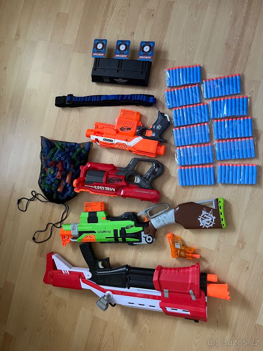 Nerf pistole a příslušenství
