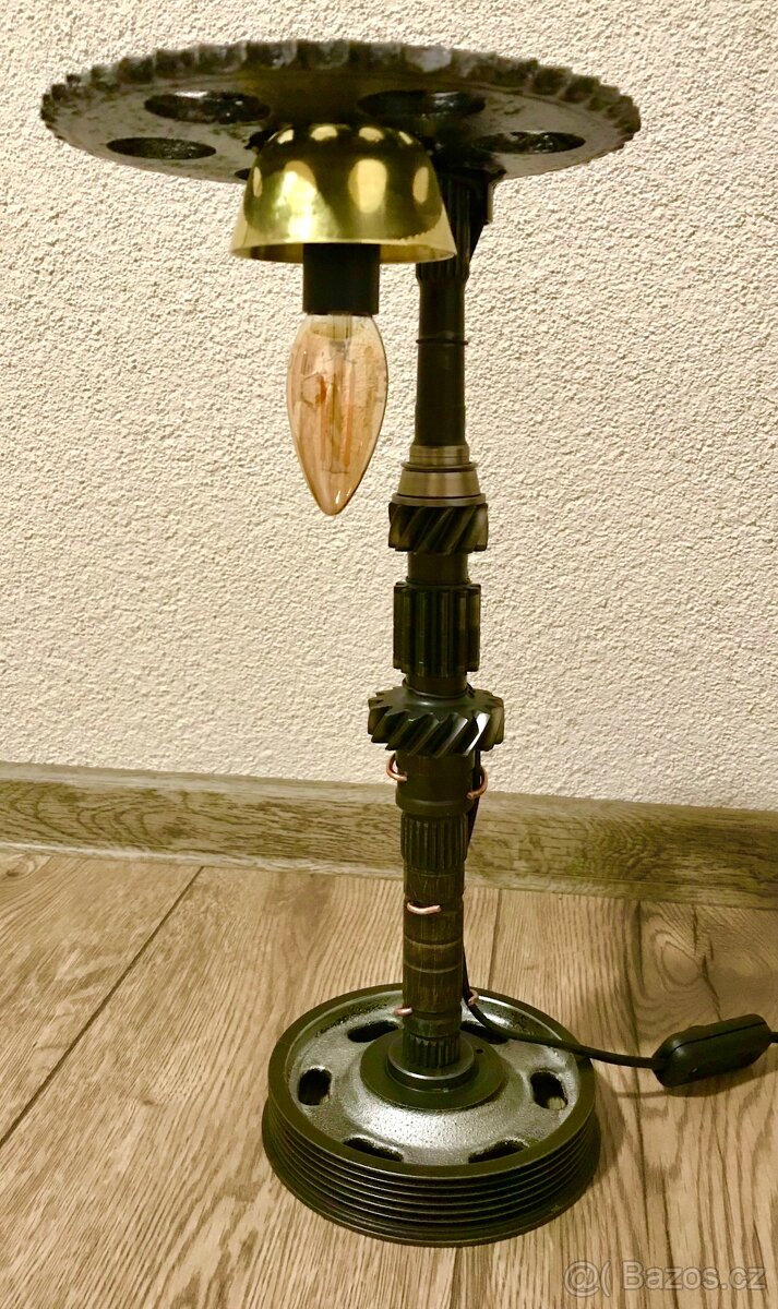 Industriální lampa “rozeta”