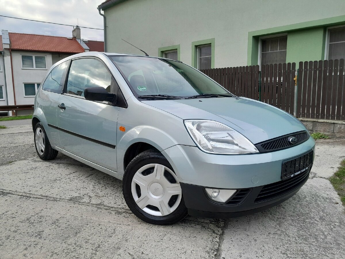 Ford Fiesta 1.3i 51kW rok 2003 naj.139tis. NOVÁ STK