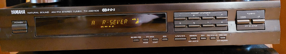 Tuner Yamaha TX-492 RDS