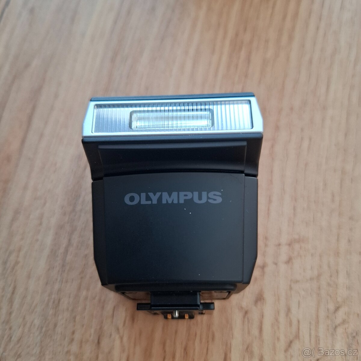 Blesk Olympus FL-LM3 jako nový