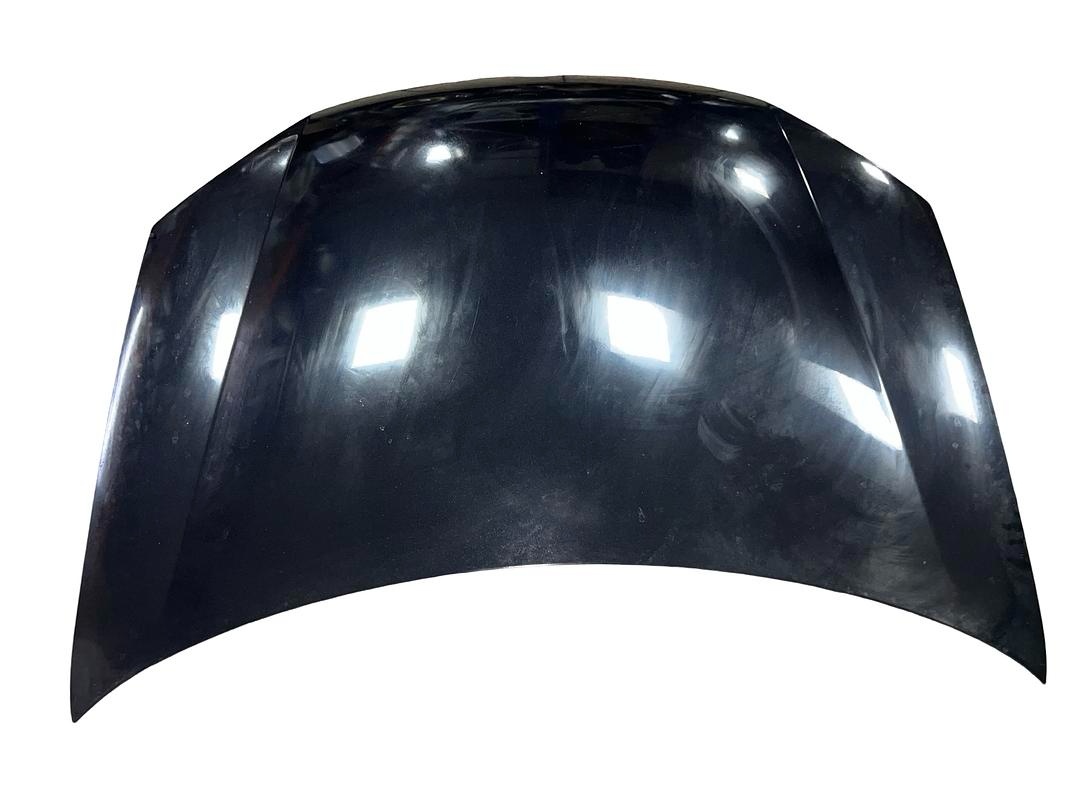 Kapota černá metalíza LC9X VW Golf 5 r.v. 2008