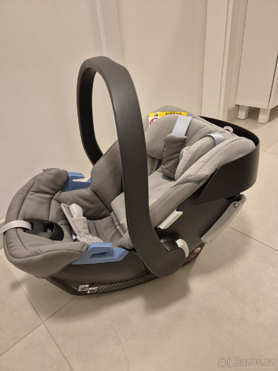 Autosedačka CYBEX Aton 5 + ISOFIX základna
