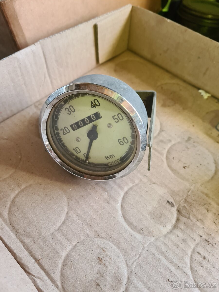 Tachometr VDO nepoužívaný