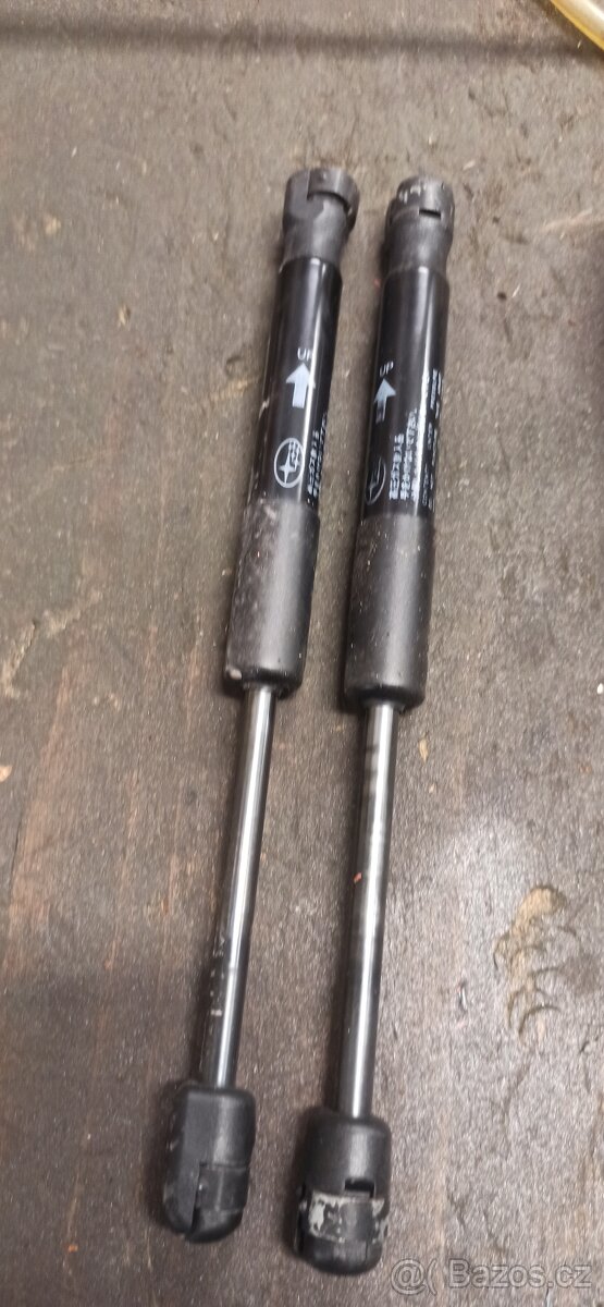 Toyota GT86 / BRZ vzpěry kufru