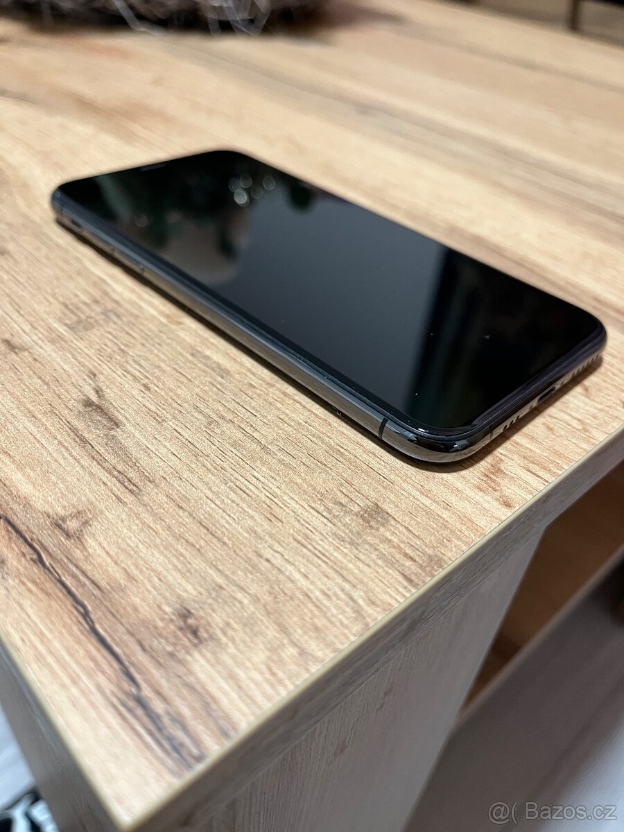 Prodám IPhone XS 64gb - kupován nový.