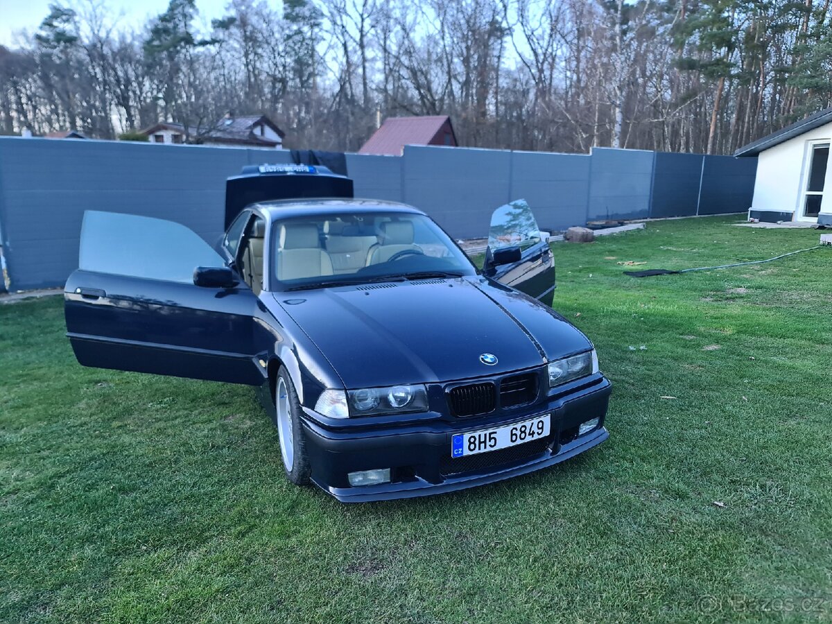 BMW E36 coupe 1.8 iS 105 kw