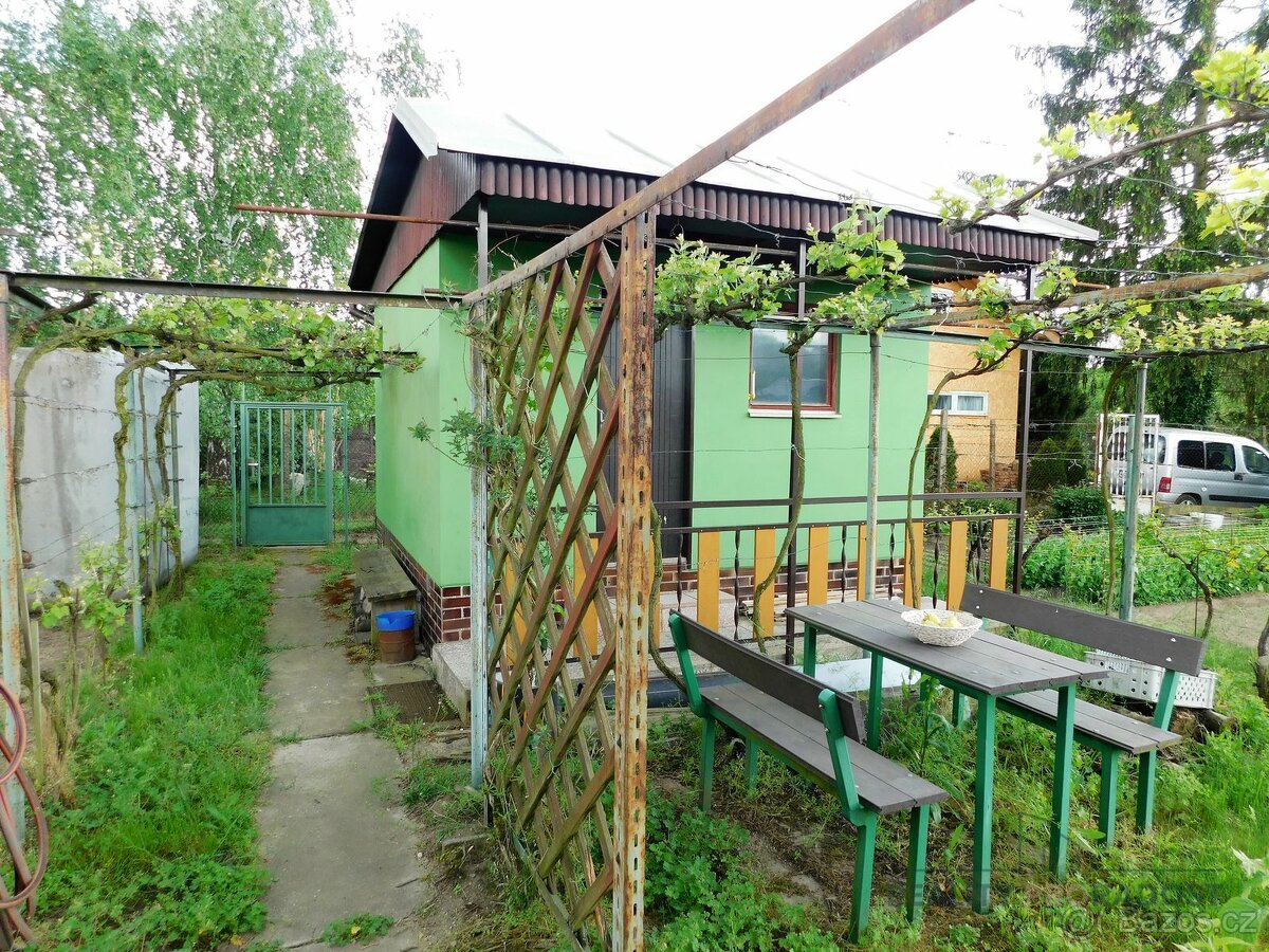 Prodej zděné zahradní chatky16 m²,  lokalita za hřbitovem Ho