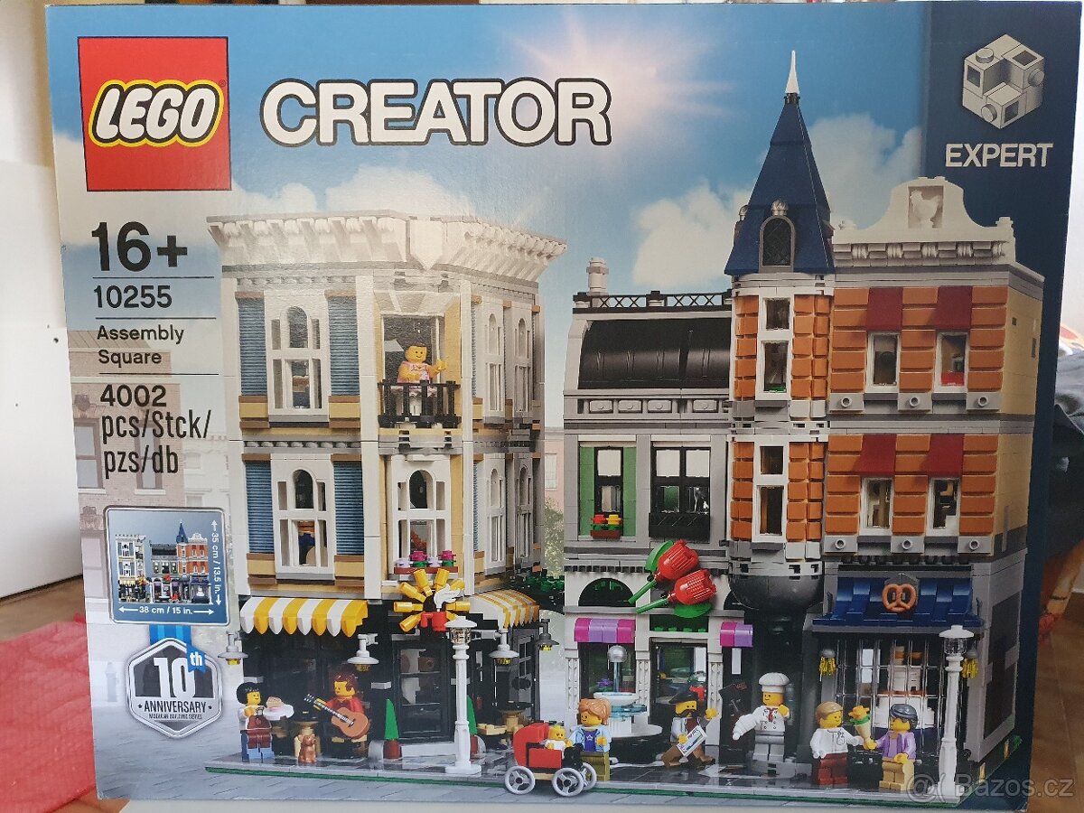 Lego EXPERT 10255 Assemly square