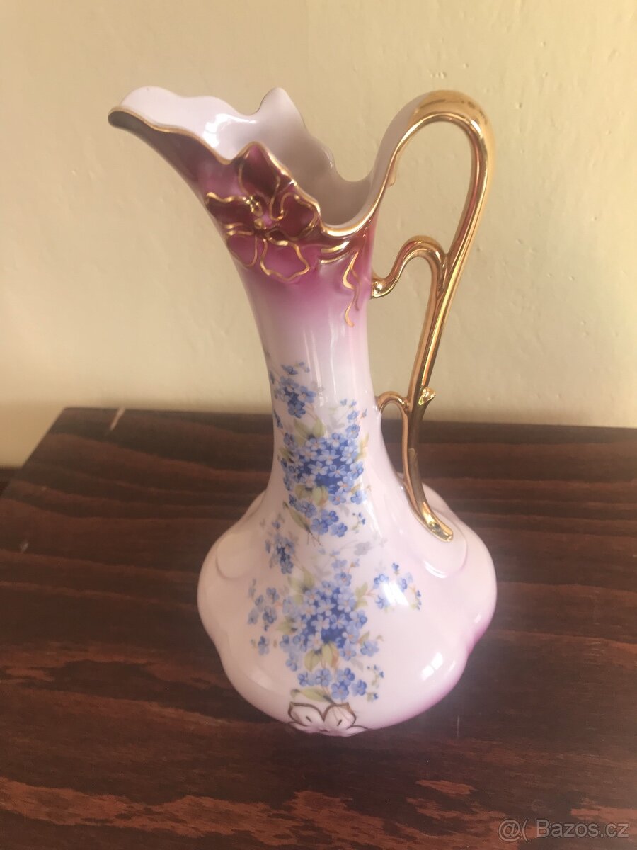 váza - růžový porcelán