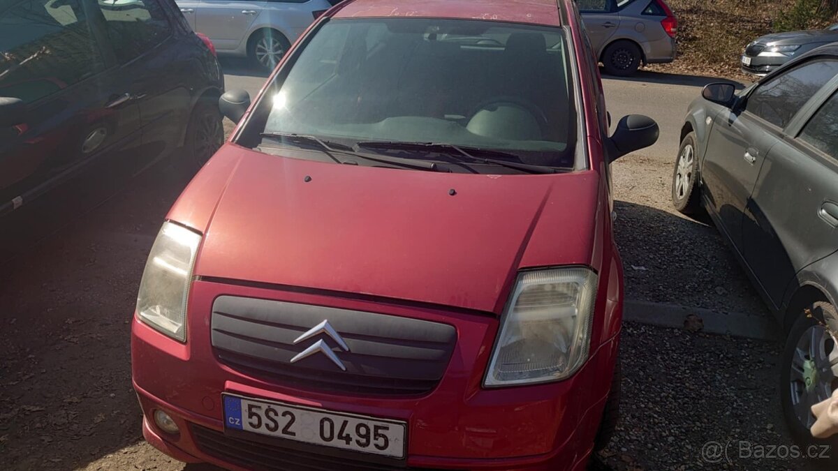 Citroën C2 1.1i (44 kW) – spolehlivý a úsporný městský hatch