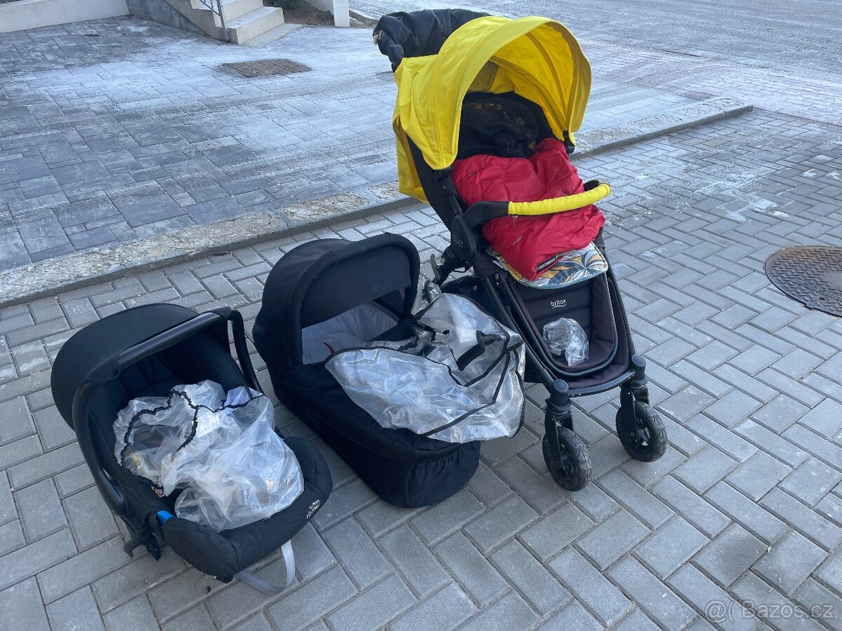 Kočárek Britax B Motion 4plus - trojkombince + další přísl.
